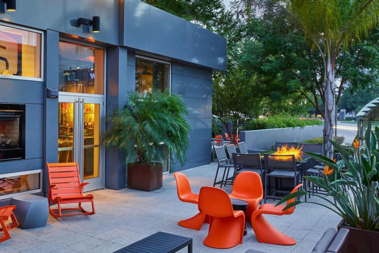 Aloft Houston By The Galleria Exterior photo