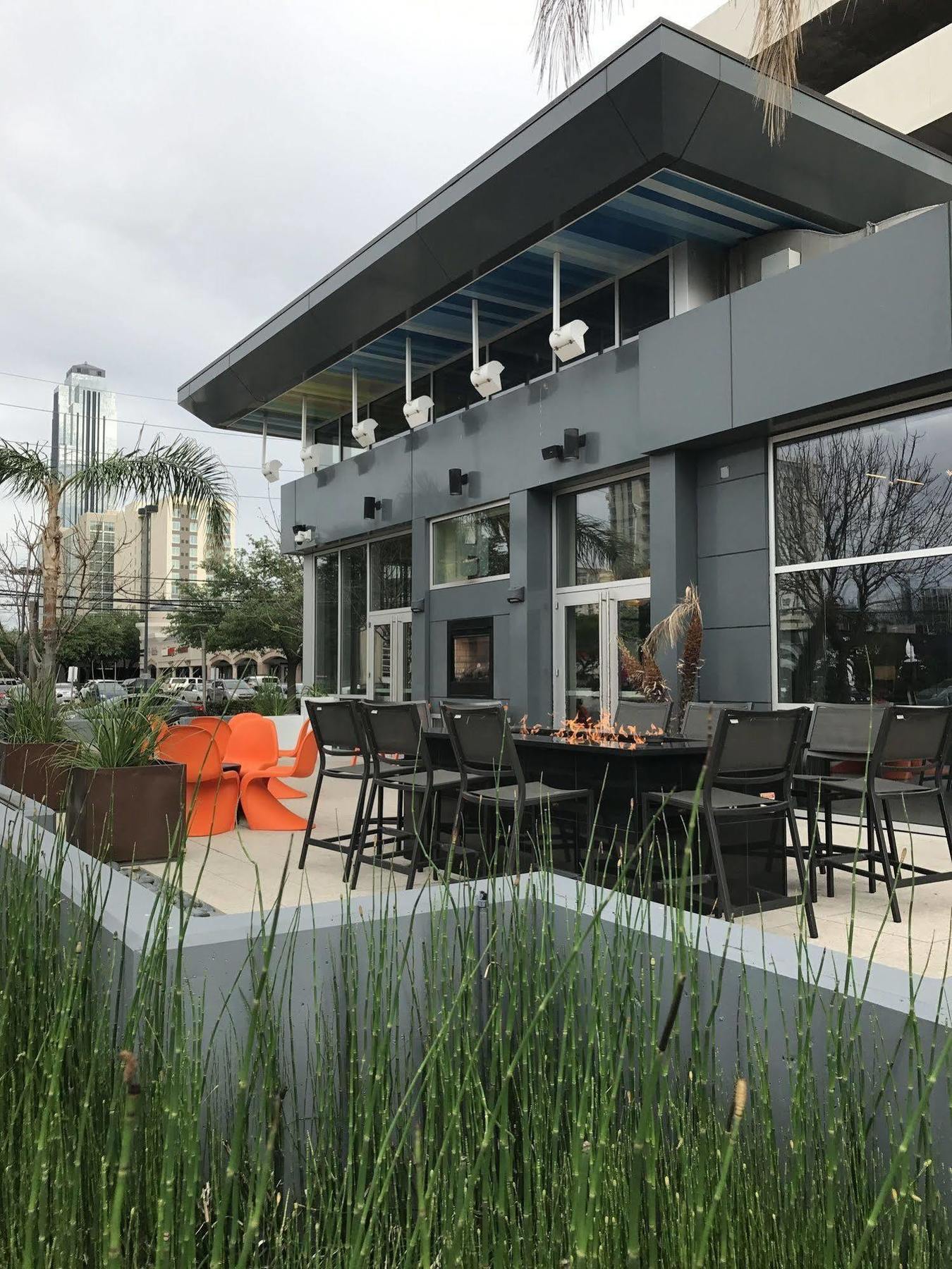Aloft Houston By The Galleria Exterior photo